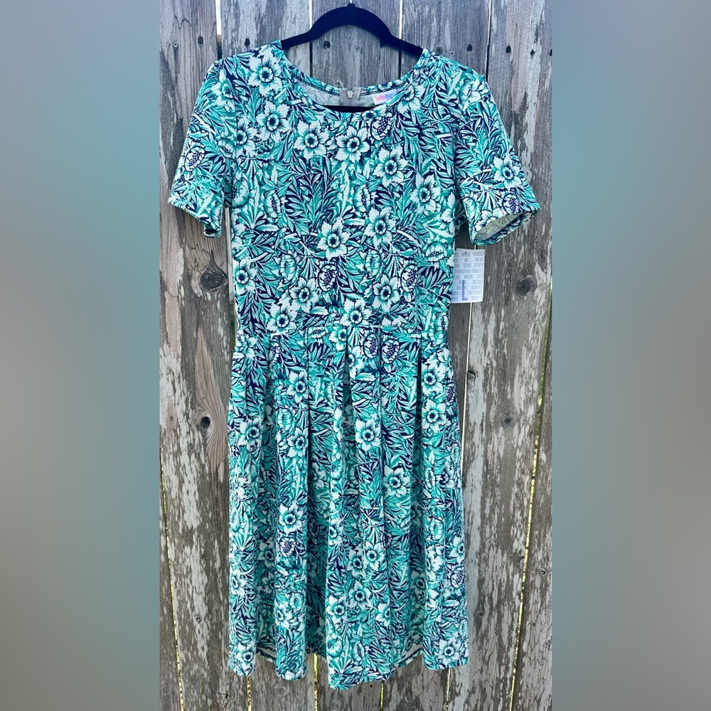 NWT • LULAROE • AMELIA DRESS • TURQUOISE• PURPLE • FLORAL • SIZE LARGE